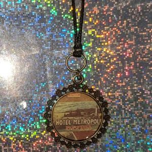 Unbreakable© Vintage series Hotel Metropoles